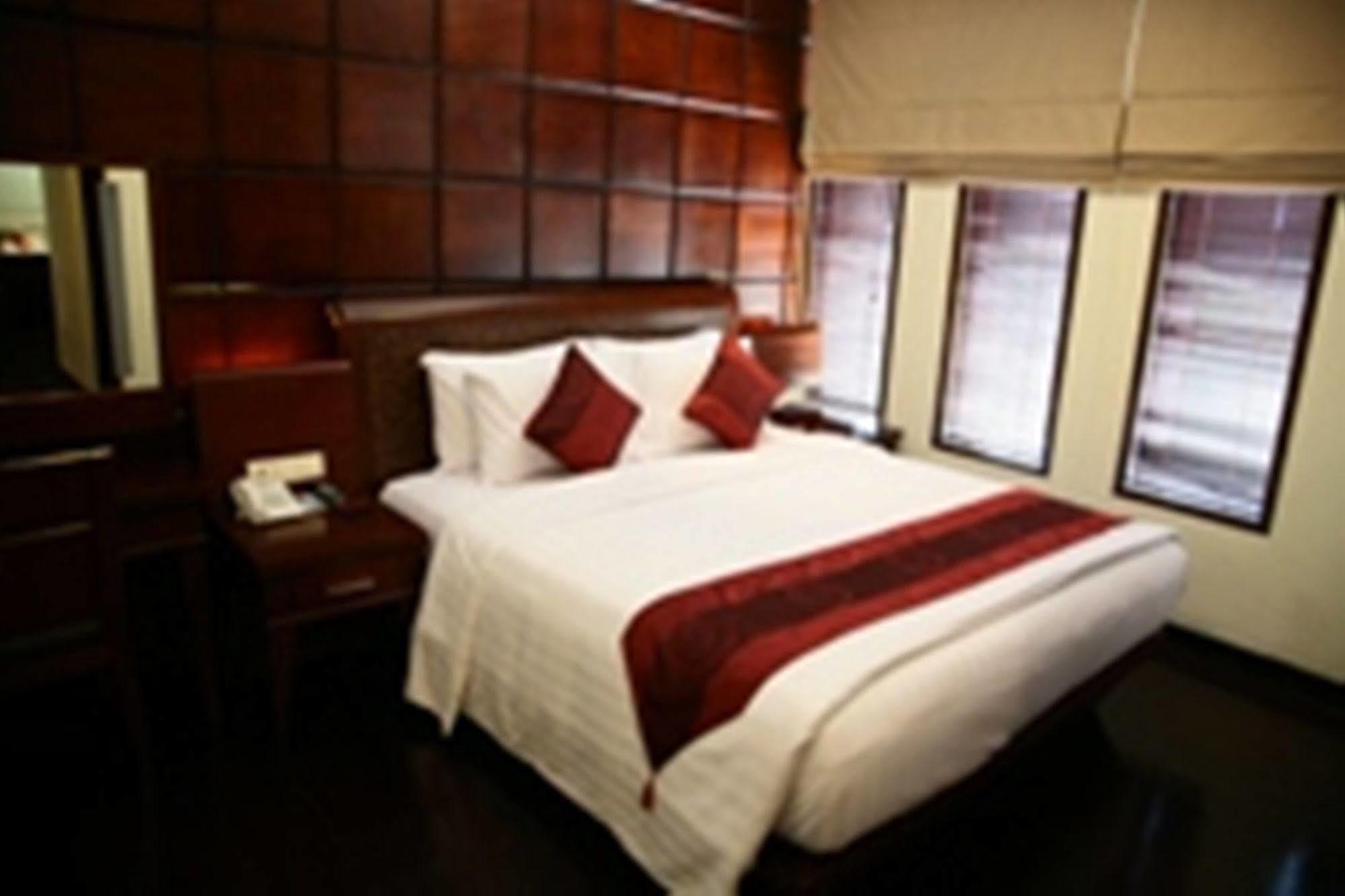 Capital O 2114 Grand Jimbaran Boutique Hotel מראה חיצוני תמונה